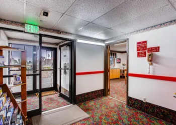 9 Motel hotel thumbnail 2