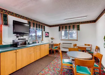 9 Motel hotel thumbnail 7