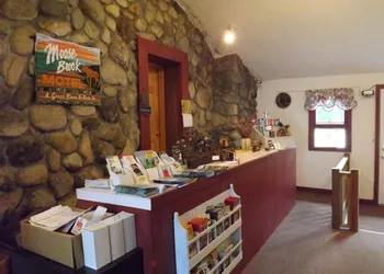 Moose Brook Motel hotel thumbnail 3