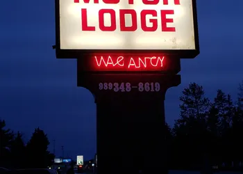 River Country Motor Lodge hotel thumbnail 6