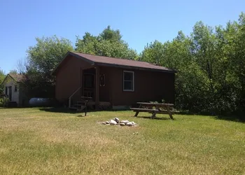 Hilltop Cabins and Motel hotel thumbnail 3