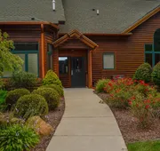 Sun Retreats Gun Lake hotel detail image 3