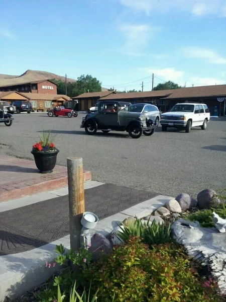 The Village Inn Motel and Restaurant hotel detail image 2