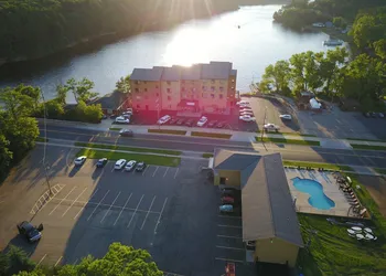 Natura Vue Resort & Boathouse hotel thumbnail 6