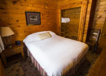 Castle Mountain Chalets hotel thumbnail 7