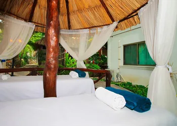 Hotel Pancho Villas hotel thumbnail 2