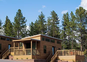 Jellystone Park at Larkspur hotel thumbnail 8