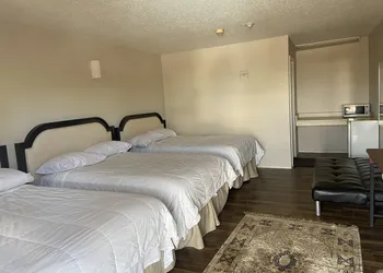 Caravan Inn Motel hotel thumbnail 7