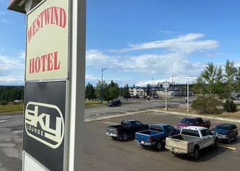 Westwind Motor Inn hotel thumbnail 2