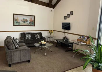 Owensville Motor Inn hotel thumbnail 7