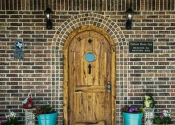 Yellow Rose Inn hotel thumbnail 6