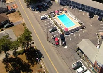 Doryman Motel hotel thumbnail 5