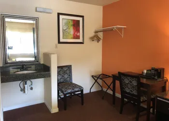 Arroyo Village Inn hotel thumbnail 5