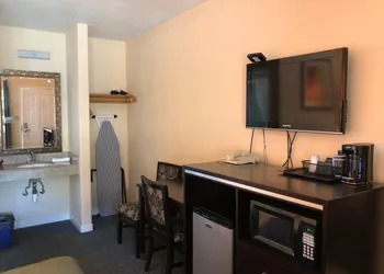 Arroyo Village Inn hotel thumbnail 8