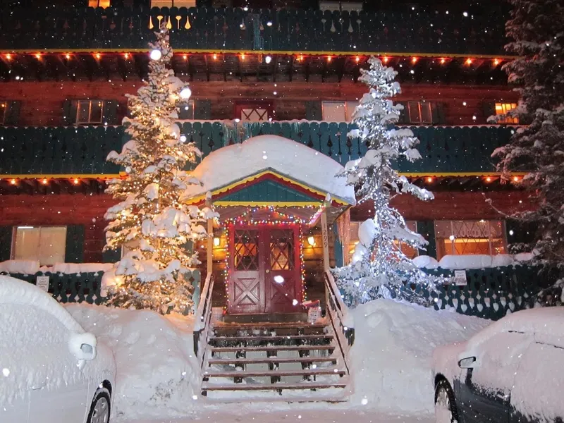 Chateau Apres Lodge hotel detail image 2