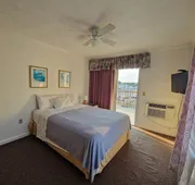 Sandcastle Beachfront Inn hotel detail image 7