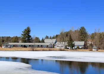 Sara Placid Inn & Suites hotel thumbnail 8