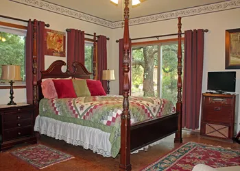 Prow'd House Bed & Breakfast hotel thumbnail 8