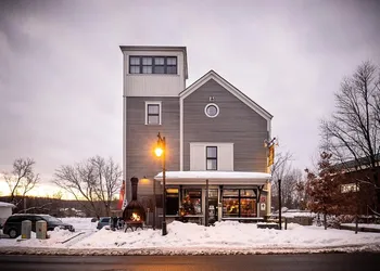 Auberge Sutton Brouerie hotel thumbnail 7