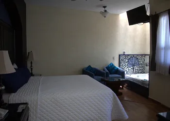 El Relicario hotel thumbnail 6