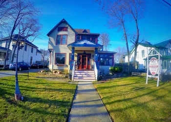 Blue Gables Bed and Breakfast hotel thumbnail 3