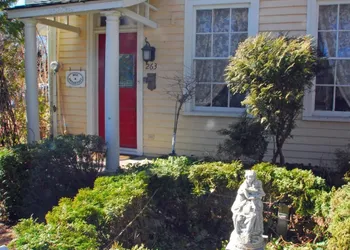 Apple Tree Historic B&B hotel thumbnail 2