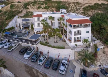 MariaMar Suites hotel thumbnail 6