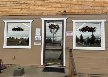 Kootenai Valley Motel hotel thumbnail 2