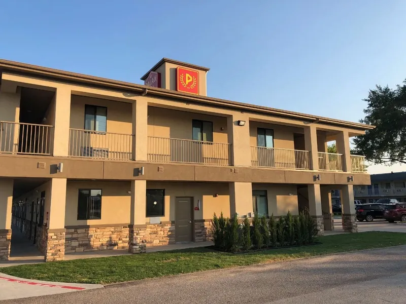Palace Inn Conroe hotel detail image 2