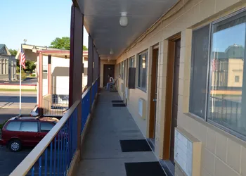 Village Inn hotel thumbnail 5