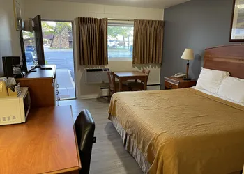 Village Inn hotel thumbnail 7