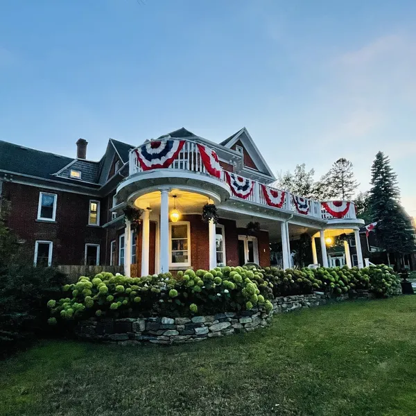 1000 Islands B&B – The Bulloch House hotel detail image 2