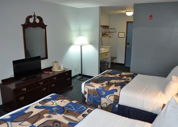 Grand Islander Hotel hotel thumbnail 5