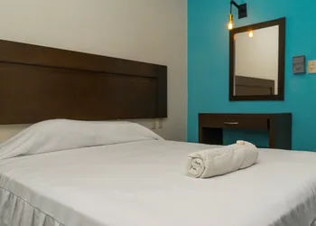 Hotel Puesta de Sol calle cuba hotel thumbnail 4