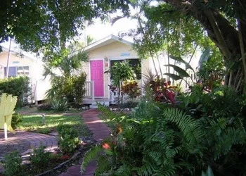 Silver Sands Villas hotel thumbnail 2