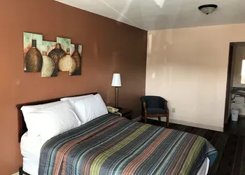 Town Motel hotel thumbnail 6
