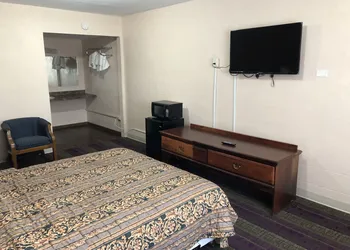 Town Motel hotel thumbnail 7