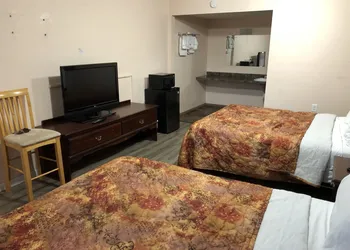 Town Motel hotel thumbnail 8
