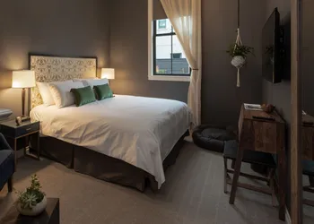 Atticus Hotel hotel thumbnail 8