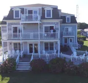 Payne's Harbor View Inn hotel detail image 3
