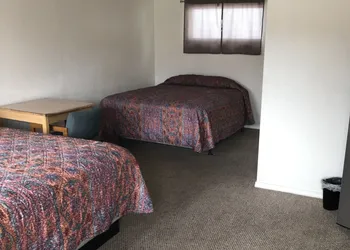 Townhouse Motel hotel thumbnail 4