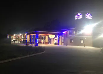 Atlantis Inn and Suites hotel thumbnail 2