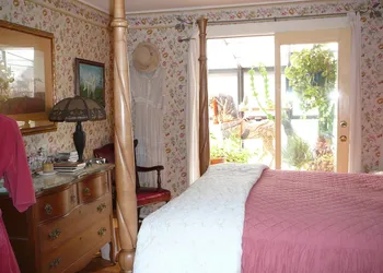 Anchorage Farm B&B hotel thumbnail 5