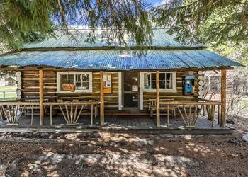Sawtooth Lodge hotel thumbnail 2