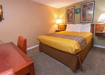 Far West Motel hotel thumbnail 5