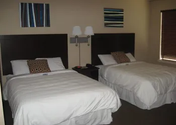 Ambassador Inn & Suites hotel thumbnail 4