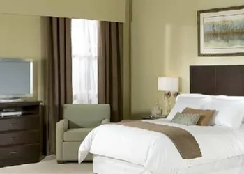 Ambassador Inn & Suites hotel thumbnail 7