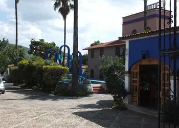 Hotel Posada Los Arcos hotel thumbnail 2