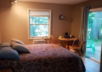 Captain's Cove hotel thumbnail 8