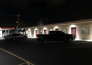 Heritage Inn hotel thumbnail 2